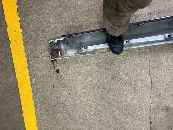 VOLVO V60 II S60 II Right Trim Strip Cover 707 image 9