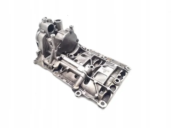 BMW X1 Öljypumppu OEM 8508629 18d Diesel image 4