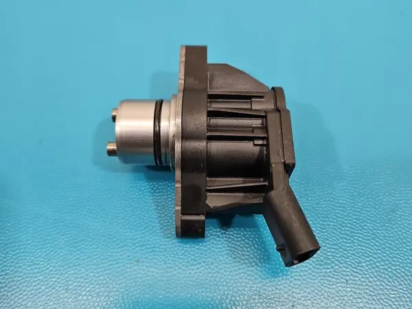 Magnetventil OEM 04E906048E für Skoda Octavia IV image 3