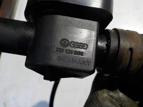 Vattenpump VW LT 2.5 TDI OEM 251965561B image 5