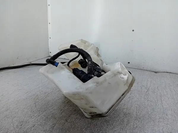 Pesuneste Säiliö VW Passat CC 2.0 TSI image 2