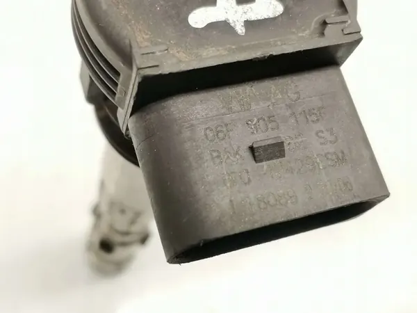 Bobina de ignição VW Passat 2.3 V5 170 HP OEM 06F905115F image 4