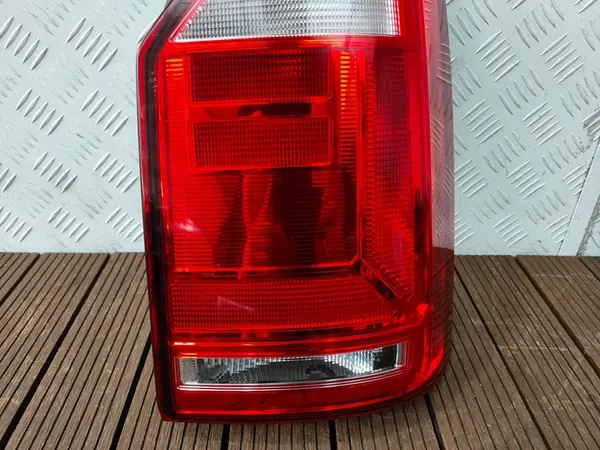 VW T6 Lámpara Trasera Derecha 7E0945096AD image 2