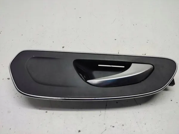 Mercedes-Benz Vito Viano W447 2018 Ovenkahva A4477276571 image 2
