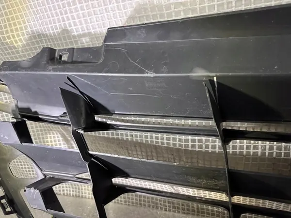 GRILL MERCEDES SPRINTER W907 W910 image 3