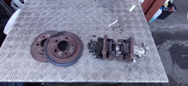 OEM 1JO Bremszangen hinten - Gebrauchte Audi OE image 3