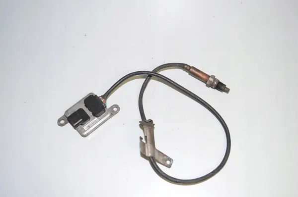 Sensor NOx BMW 523i F11 OE 11787590402 image 3