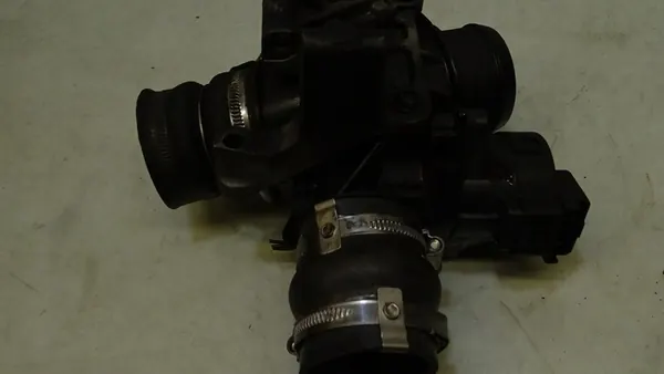 Drosselklappe Peugeot 407 1.6 HDI 9655971780 image 2