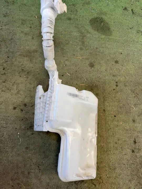 Pesunesteen Säiliö Audi Seat VW Golf VIII 5WA955453A image 8