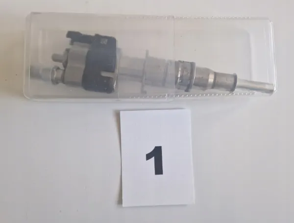 Inyector de combustible BMW N54 N63 13538616079 image 3