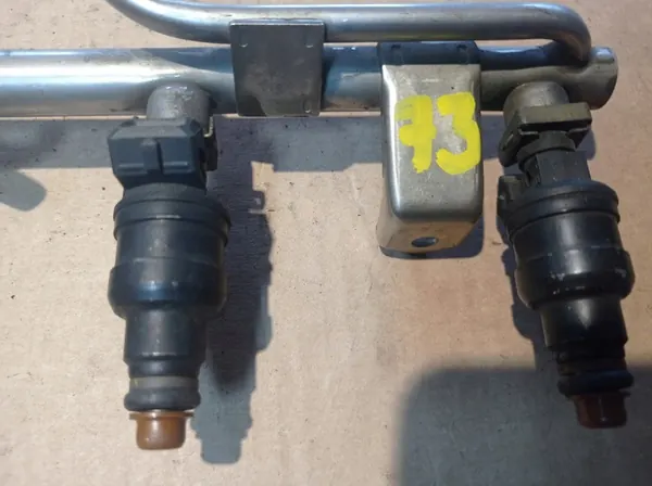 Rampe d'injecteurs Seat Skoda Audi VW image 2