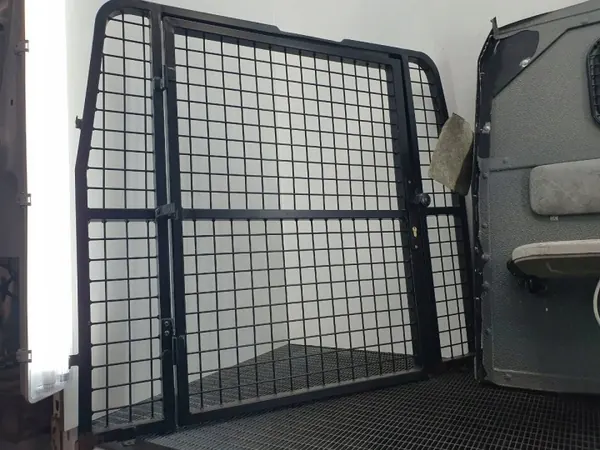 OEM AUST131989 Bulkhead Grille for Ford Transit Connect MK2 image 4