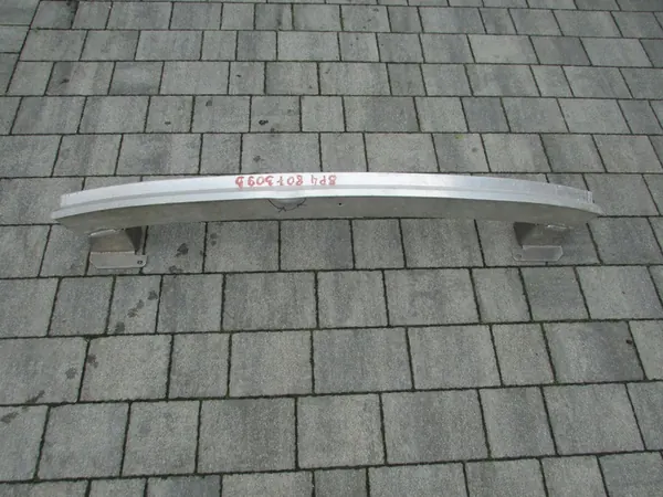 Takapalkki Audi A3 8P Sportback 8P4807309B image 2