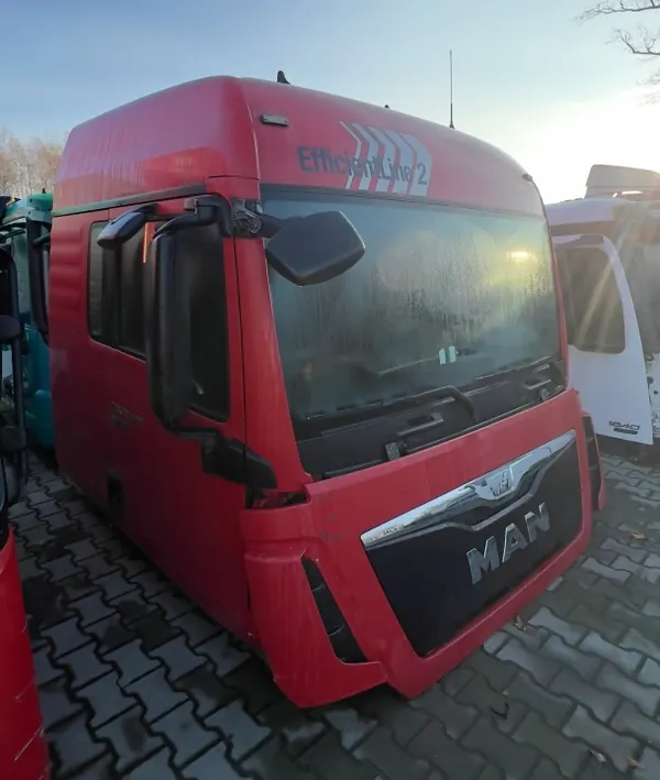 MAN TGX Euro 6 complete cabine cockpit OEM Kabina image 2