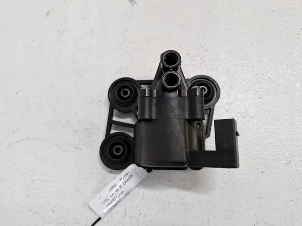 Land Rover OE Ophangingsklep OEM 675447801 image 2
