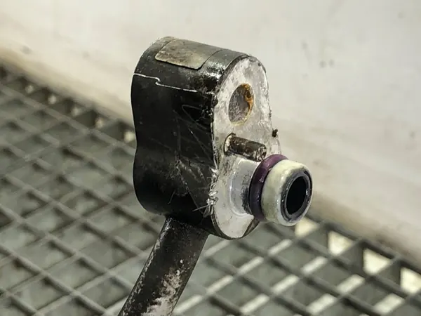 Ilmastointiputki VW Golf V 2.0 140HV 03-10 image 4