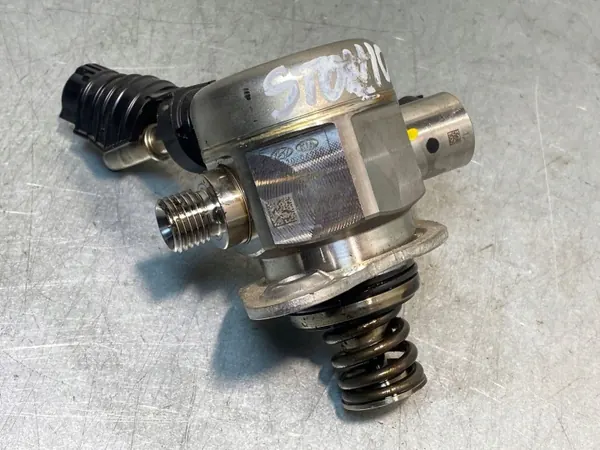 Kia Stonic Bränslepump OEM 9046020024 - Begagnad image 4
