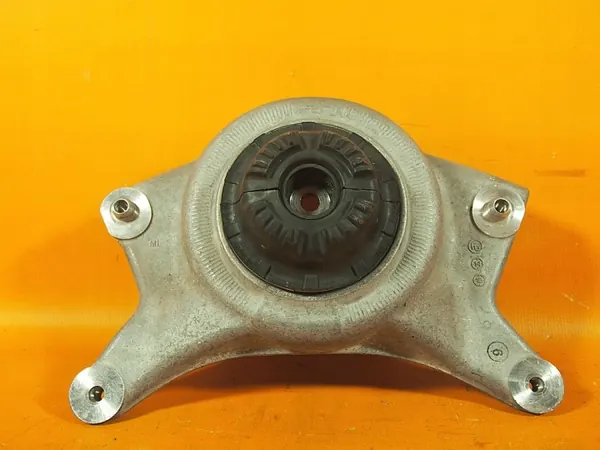 Audi A5 8T Jousituslaakeri OEM 8r0412384a - Oikea image 2