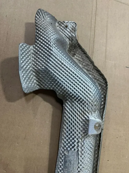 OEM A2306820371 Onderstel hitteschild links Mercedes SL R230 image 7