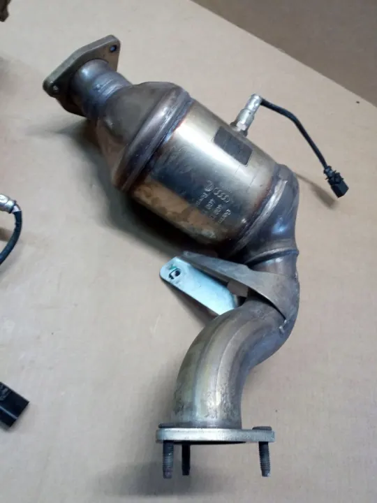 Katalysaattori OEM 4G0131703AF Vasen Audi A6 C7 image 4
