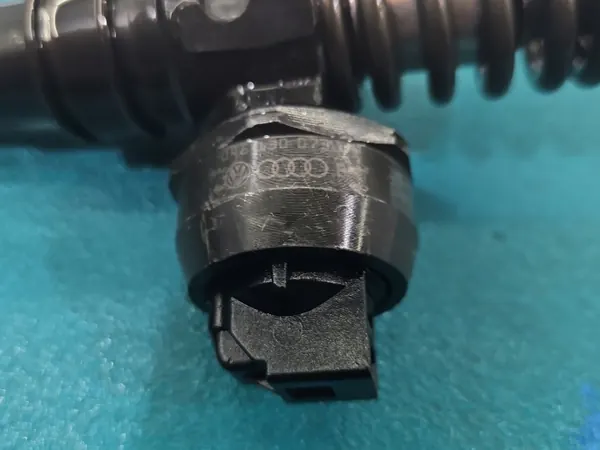 OEM 0414720037 Begagnad spolarpump för 1.9 TDI image 4