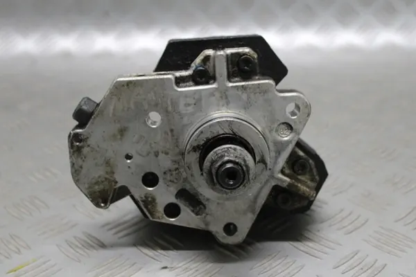 Injectiepomp Renault Master II 2.5 D 1998-2003 OEM image 3