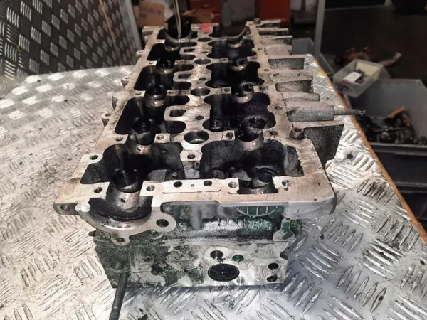Culata Peugeot Citroen 2.0 Blue HDI OEM image 4