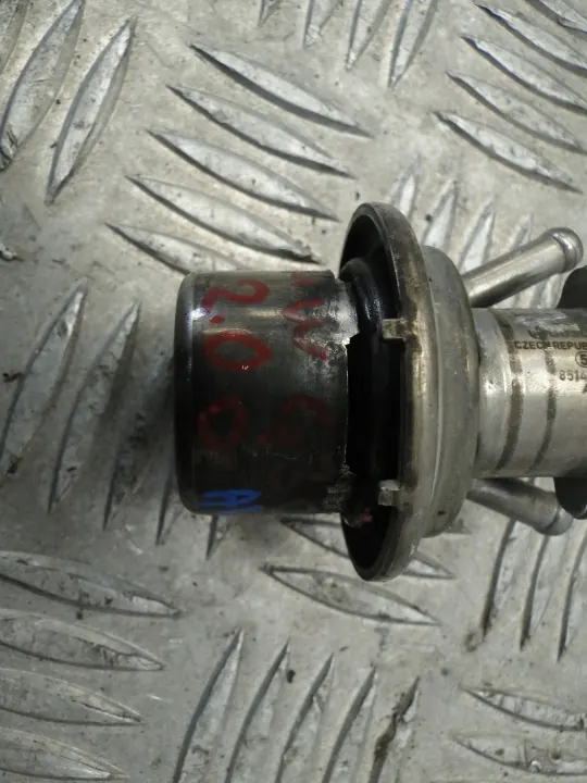 AdBlue-Pumpe OEM 8514446 für BMW 5 G30 2.0D 2021 image 5