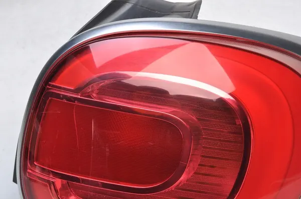 FIAT 500L Lámpara Trasera Derecha 51945058 image 3
