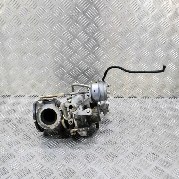 Turboahdin OEM 7605794 BMW 5 F10 4.4L Bensiini image 2