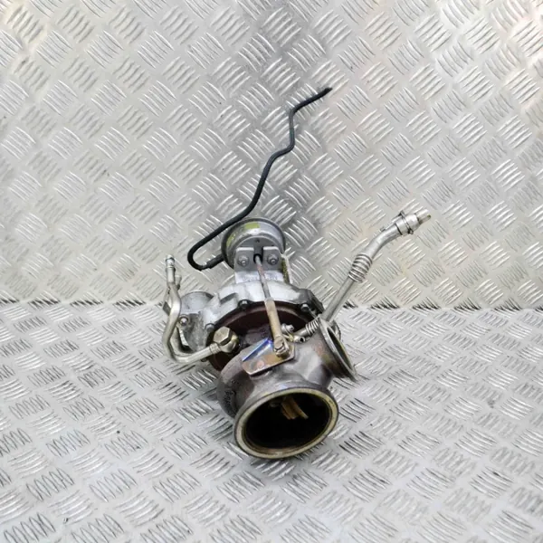 Turboahdin OEM 7605794 BMW 5 F10 4.4L Bensiini image 4
