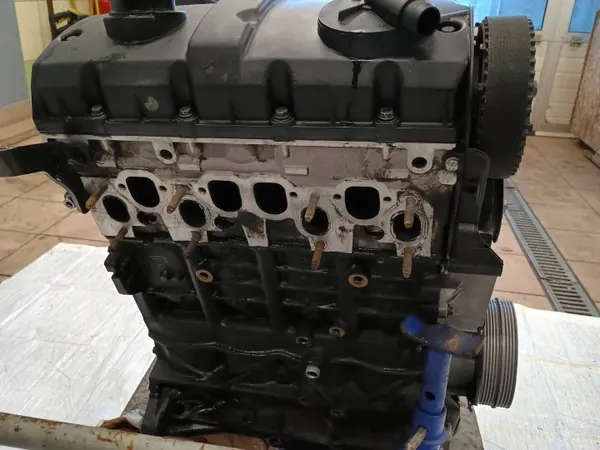 Moteur Complet AWX 1.9 TDI 130CV pour VW Passat image 3