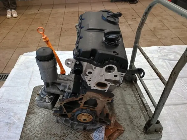 Moteur Complet AWX 1.9 TDI 130CV pour VW Passat image 4