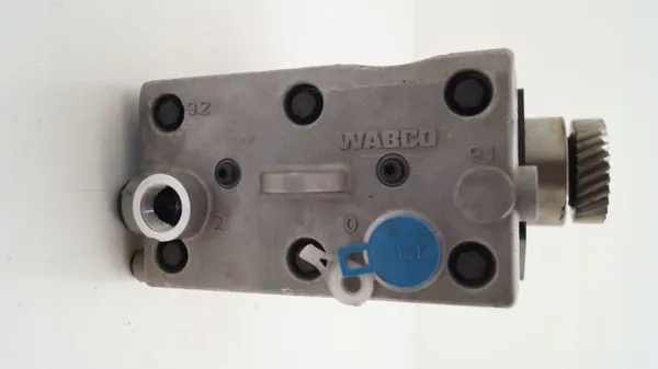 Compressor de ar Mercedes OEM 4571304815 - Usado image 4