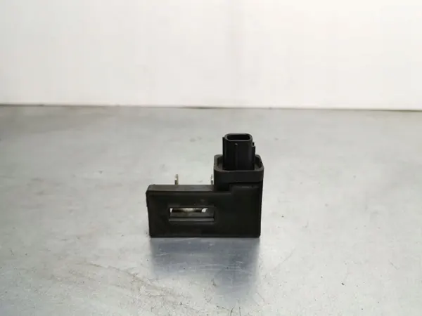Subaru Legacy Pyrotechnik-Klemme OEM 23775AA010 image 2