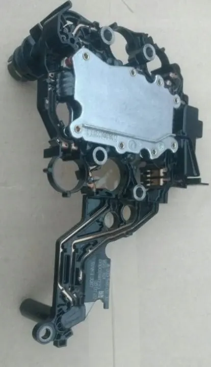 Mekatroniikkayksikkö OEM A1685451632 Mercedes-Benz A:lle image 2