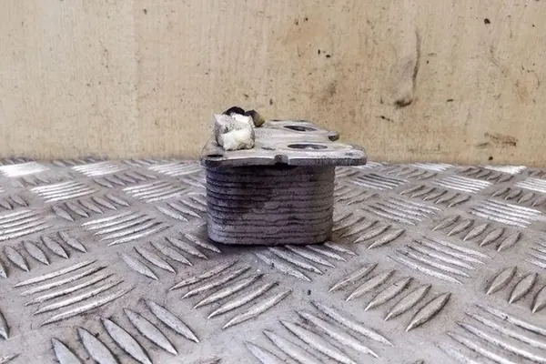 Oljefilterfäste PEUGEOT 407 COUPE 2.0L diesel image 5