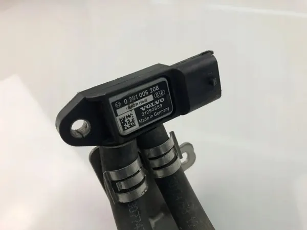 Lufttrycksensor OEM 17756862 för Volvo V70 III image 3