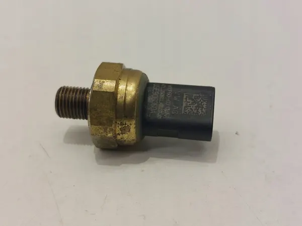 Oljetryckssensor VW Audi 1.5 05E906060A image 3