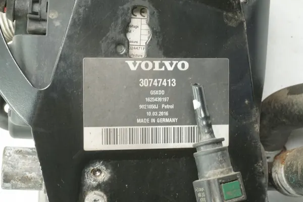 Webasto pysäköintilämmitys OEM 30747413 Volvo V70 image 4