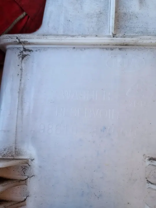 KIA SPORTAGE III Wasreservoir 98610-3W500 image 2