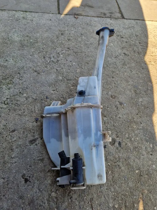 KIA SPORTAGE III Wasreservoir 98610-3W500 image 6