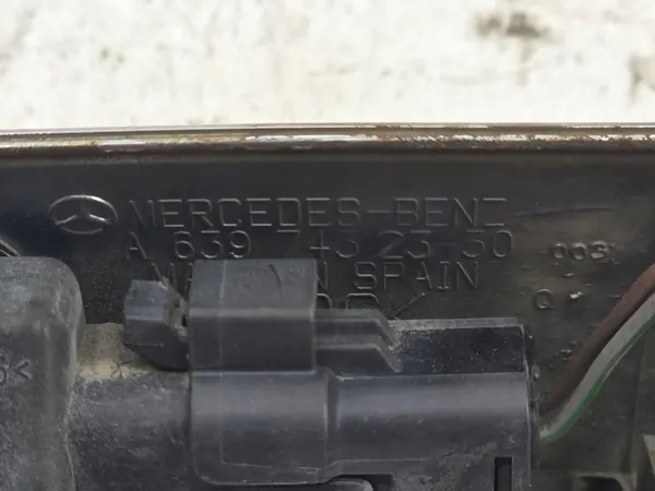 Mercedes-Benz OE A6397432330 Achterklep Strip image 10