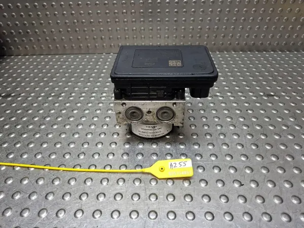 ABS-pumppu OEM S25154855 Mazda 3 BM:lle image 3