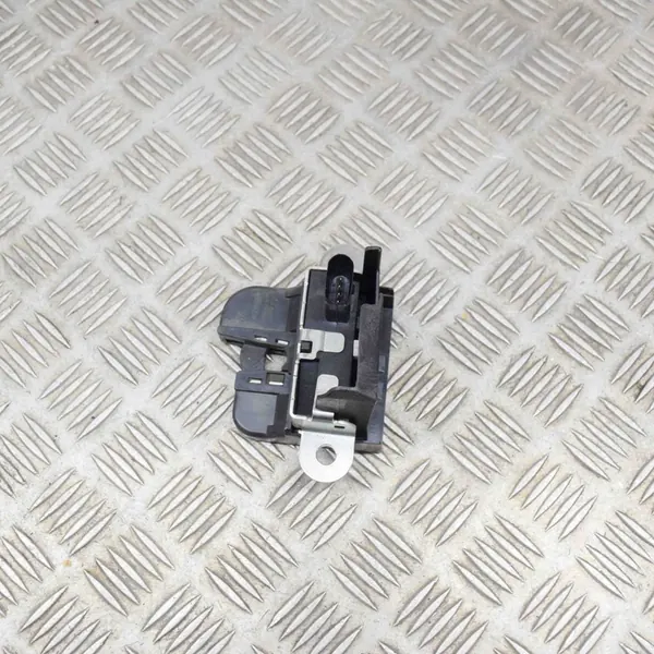 Bagageutsläpp VW UP (121, 122, BL1, BL2) 1S0827505E image 3