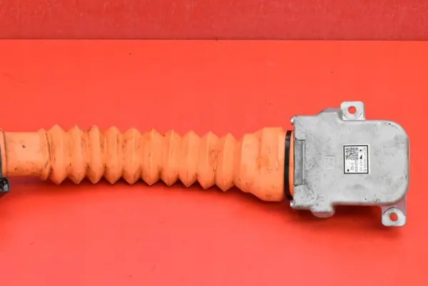 Cable batería OEM 821H1-42090B para Toyota BZ4X 204CV image 3