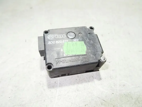 Motor de válvula VW Phaeton OEM 3D0820511 - 3.2L image 2