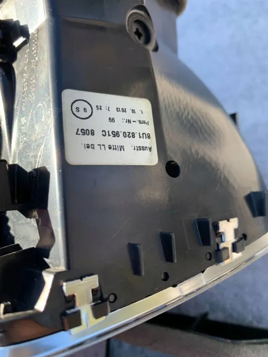 Grelha ventilação central Audi Q3 OEM 8U1820951B image 8