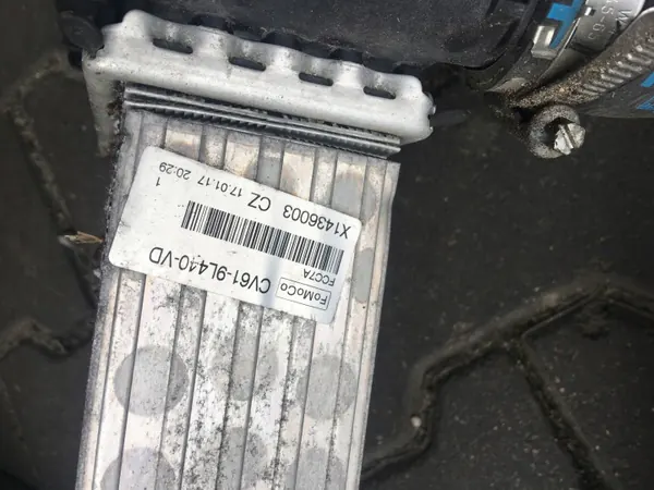 Intercooler Ford CV61-9L440-VD para Focus MK3/Kuga image 3