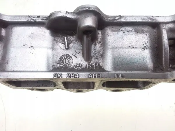 Distribuidor de combustível GK284AHBDE usado para VW Passat B7 image 3